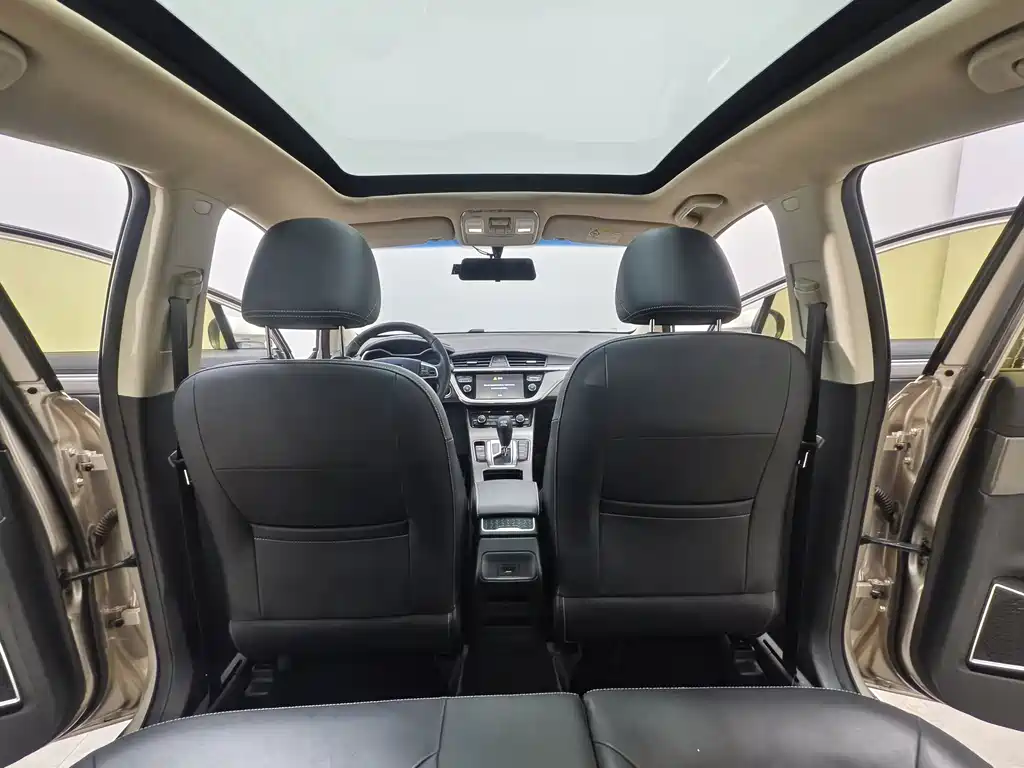 Geely Emgrand GS — миниатюра 10