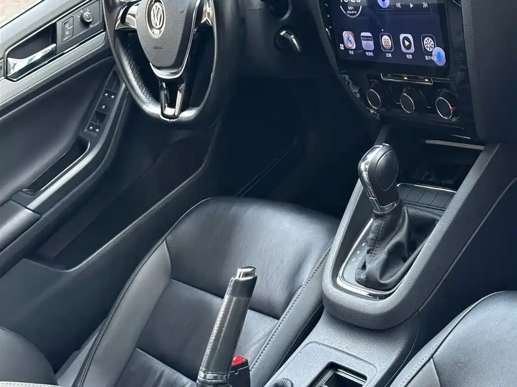 Volkswagen Sagitar — миниатюра 21