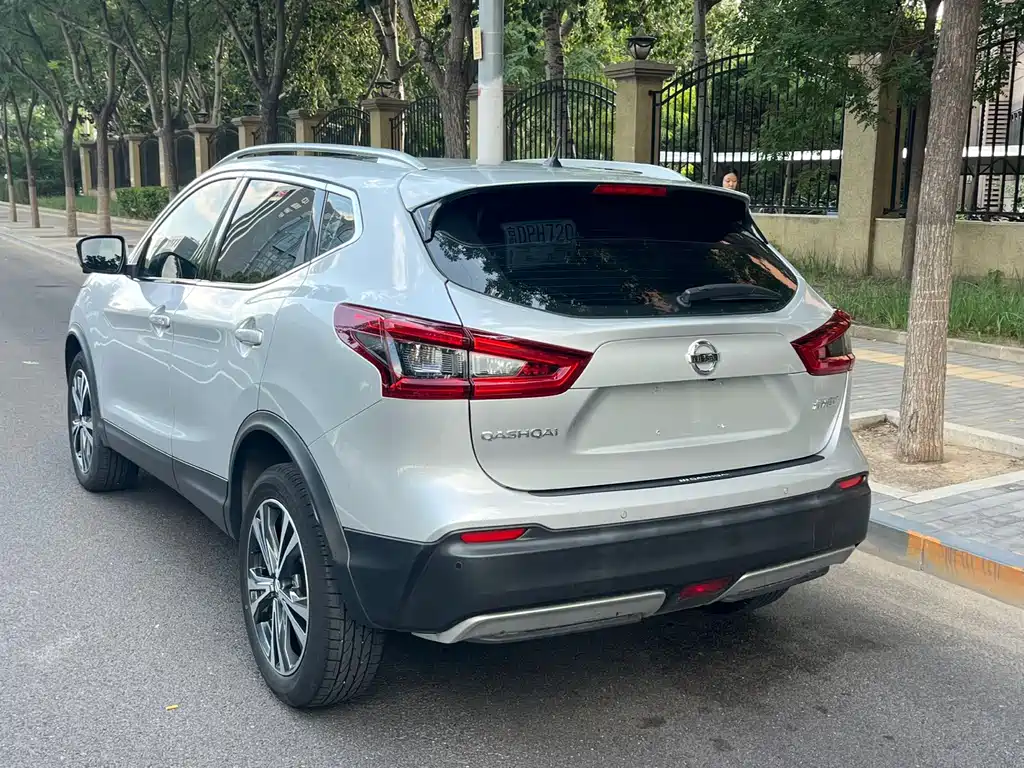 Nissan Qashqai — миниатюра 20