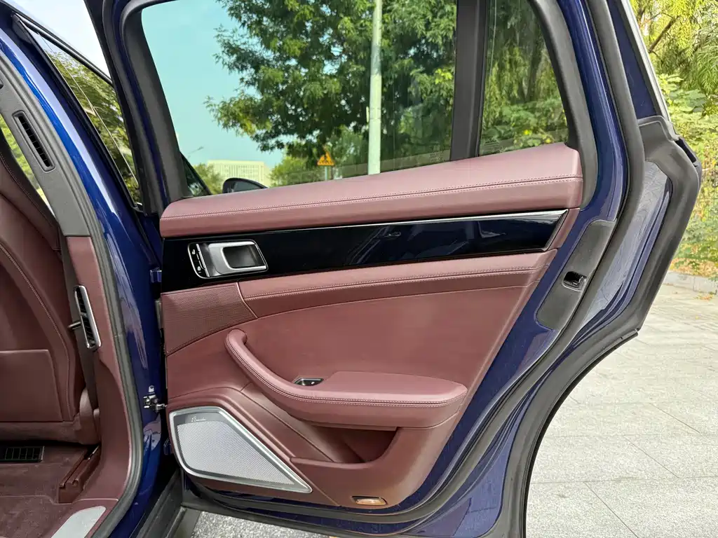 Porsche Panamera Hybrid — миниатюра 15