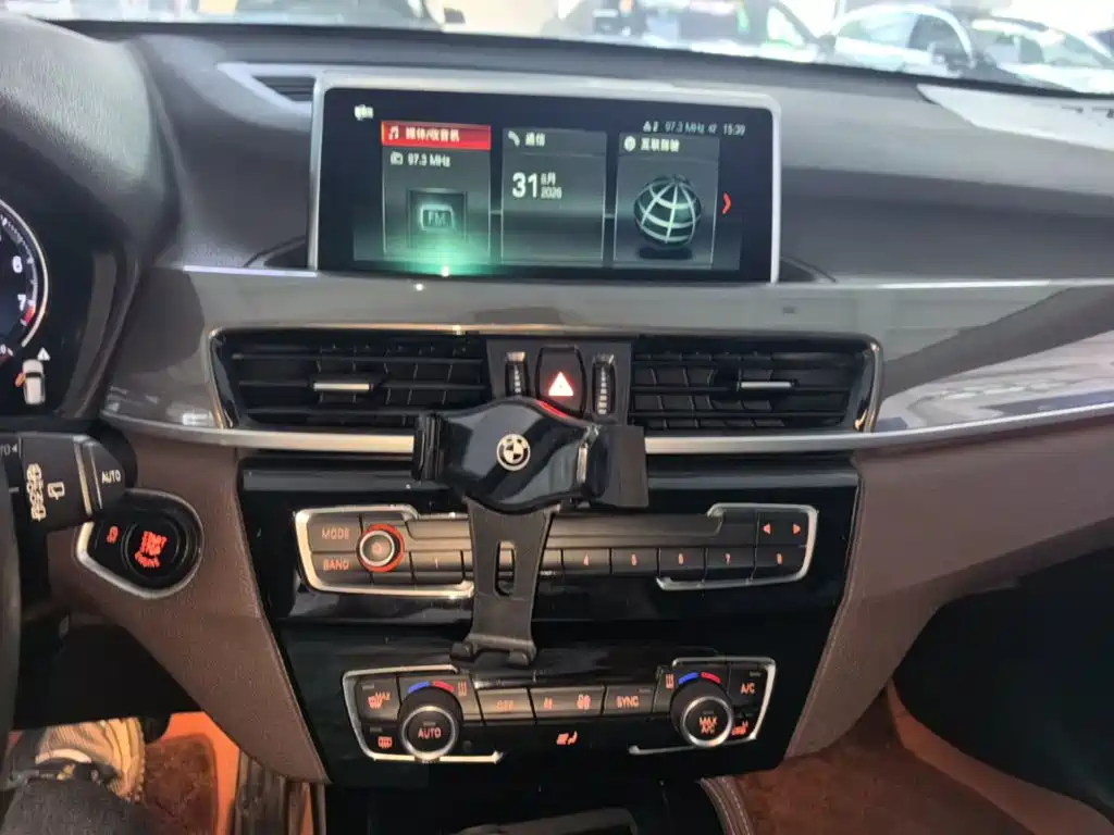 BMW X1 — миниатюра 13