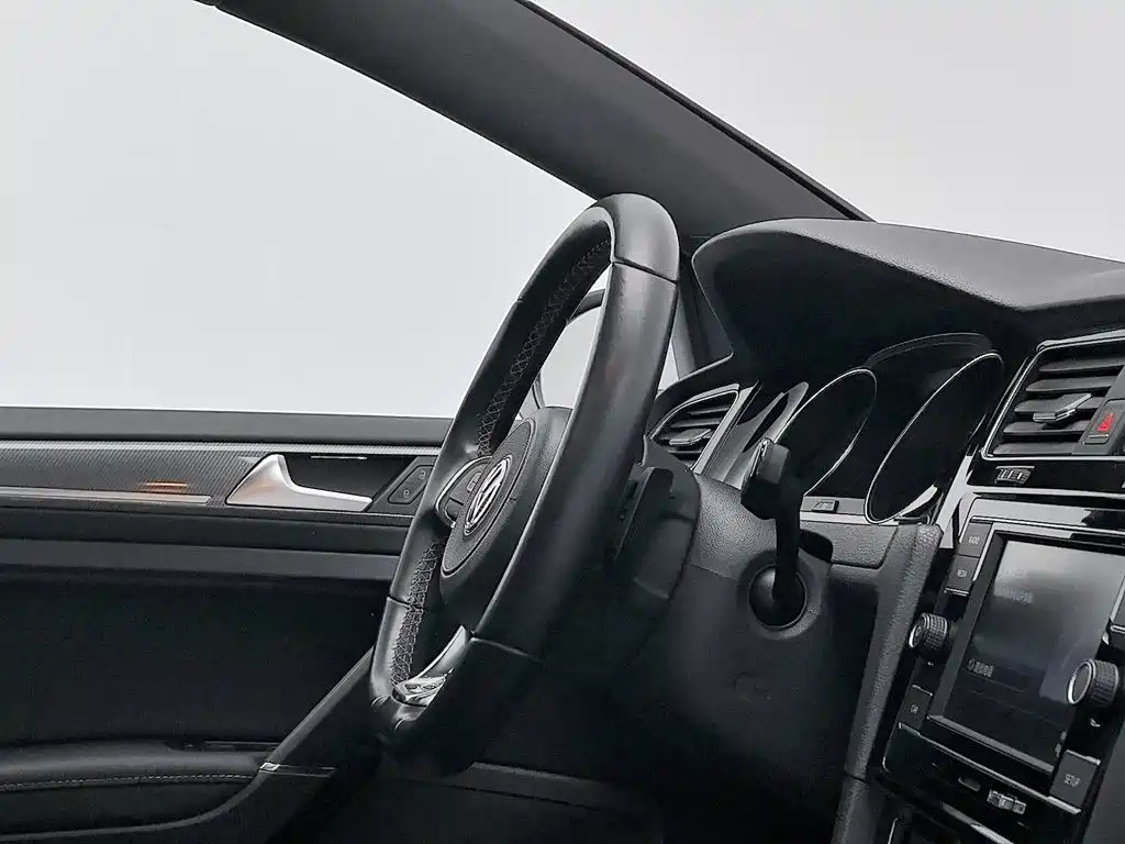 Volkswagen Golf — миниатюра 22