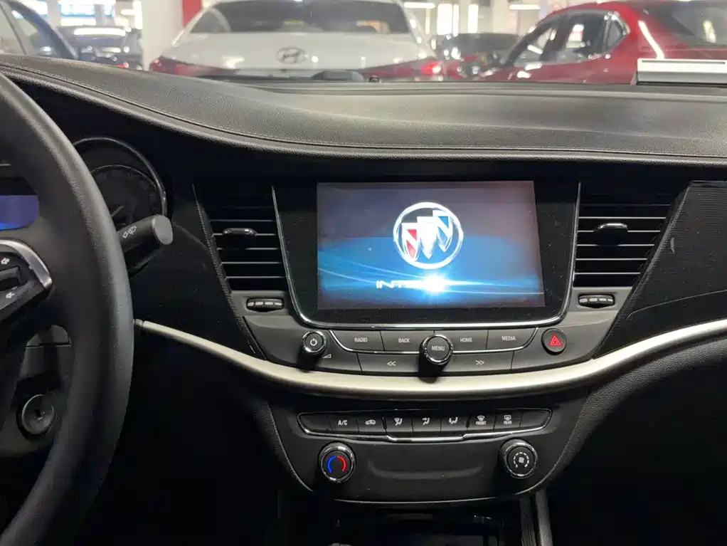 Buick Verano — миниатюра 5