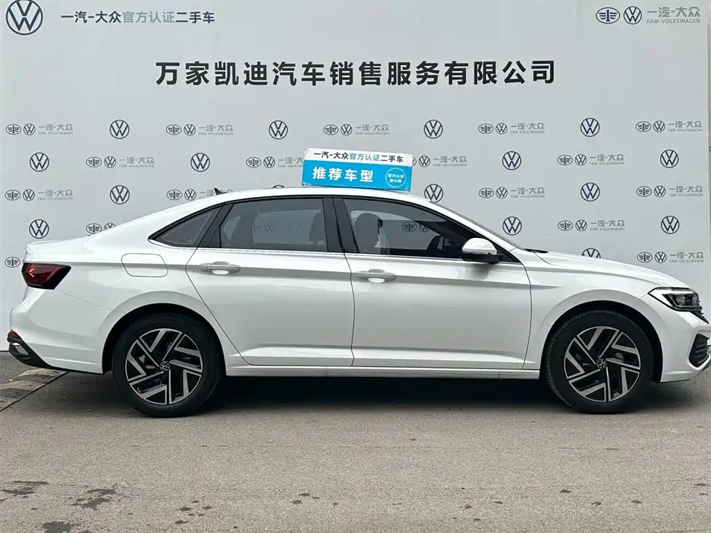 Volkswagen Sagitar — миниатюра 4