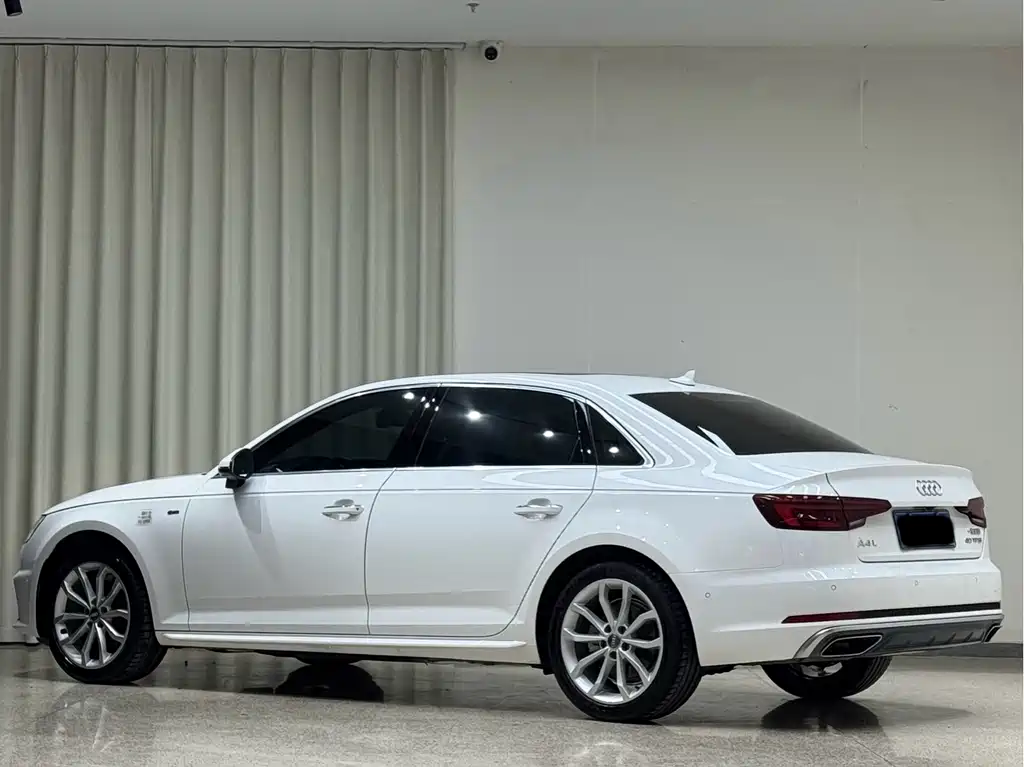 Audi A4L — миниатюра 4