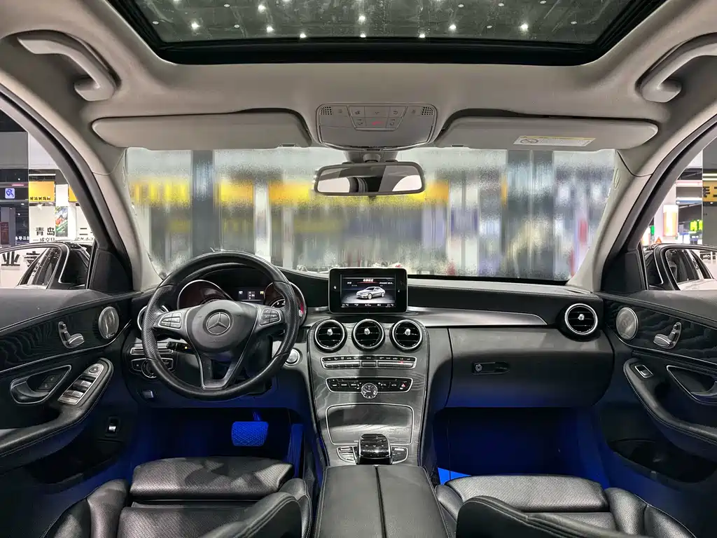 Mercedes-Benz C-Class — миниатюра 8