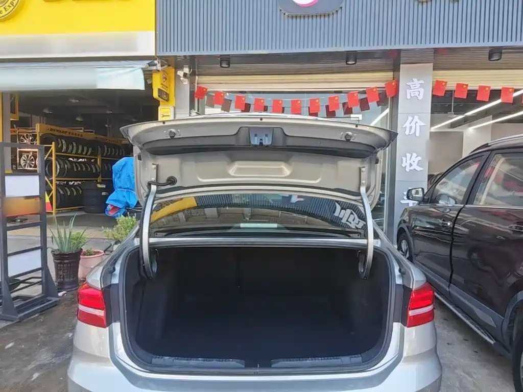 Volkswagen Lavida — миниатюра 19
