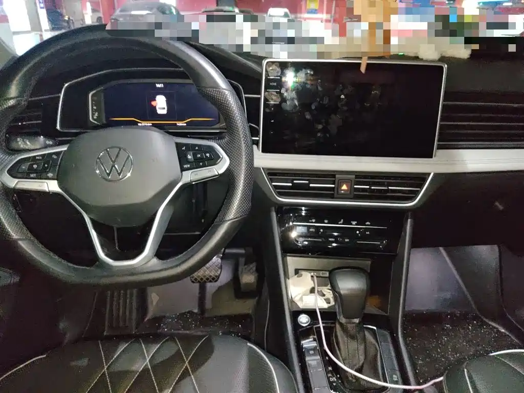 Volkswagen Tiguan L — миниатюра 10