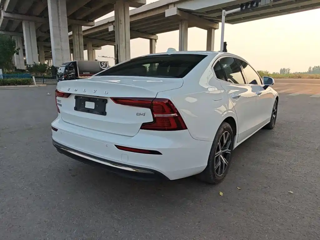 Volvo S60 — миниатюра 7