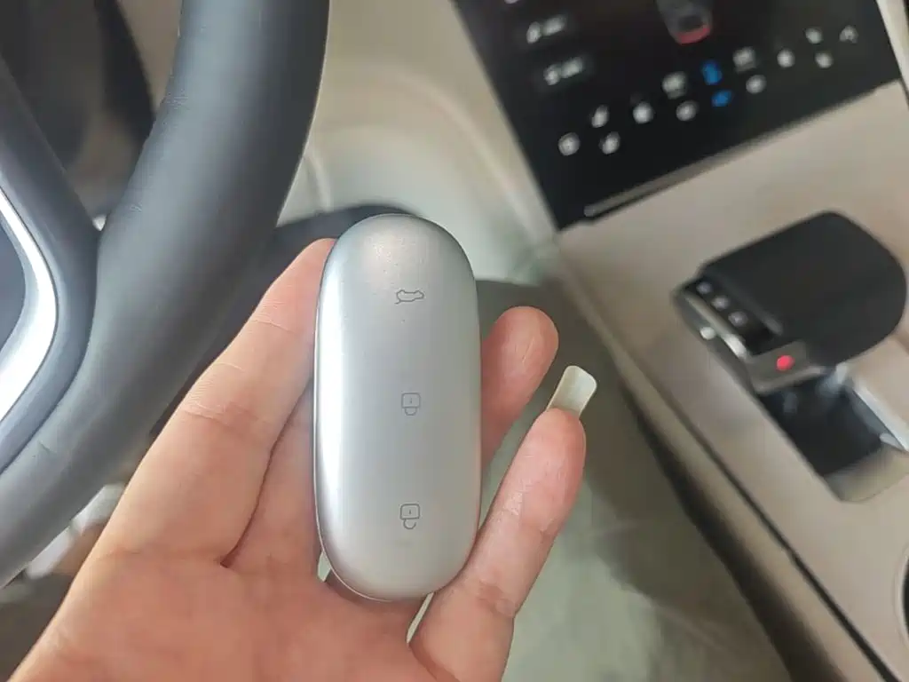 Li Auto Li ONE — миниатюра 9