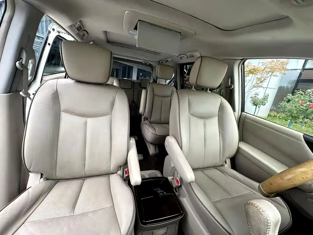 Nissan Quest — миниатюра 11