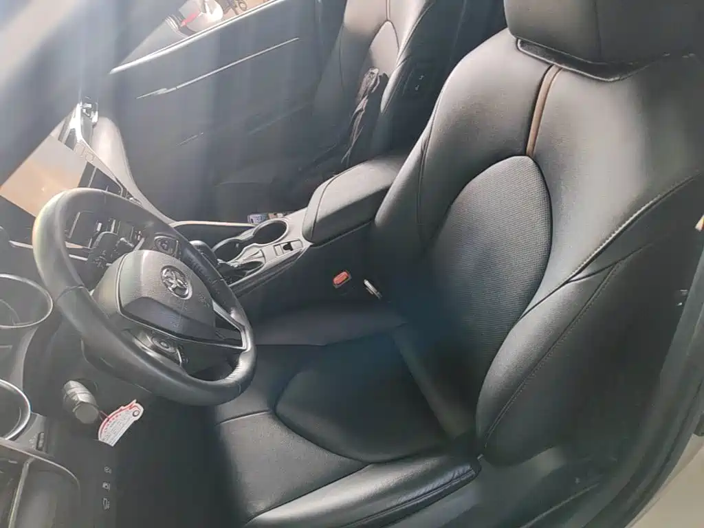 Toyota Camry — миниатюра 15