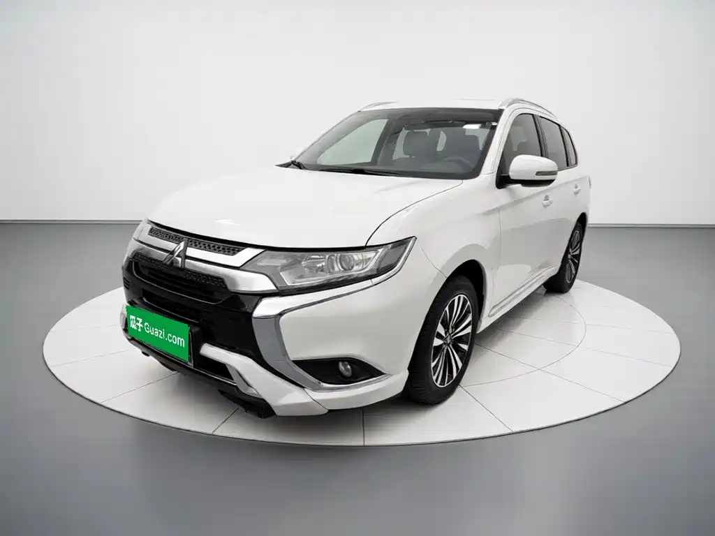 Mitsubishi Outlander — миниатюра 2