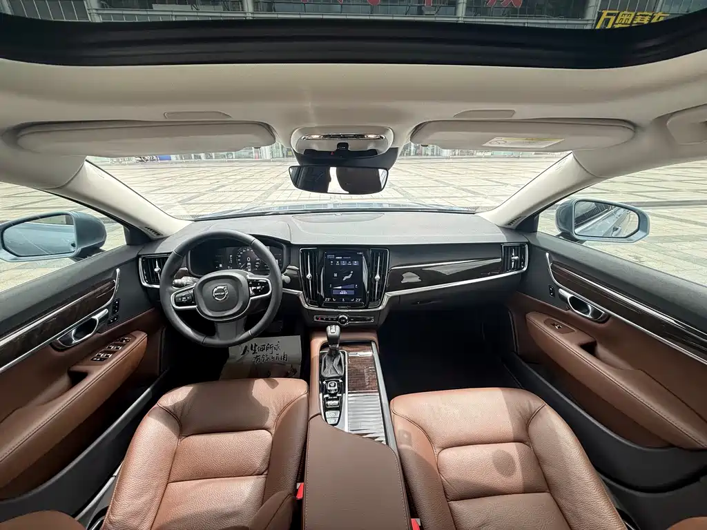 Volvo S90 — миниатюра 11