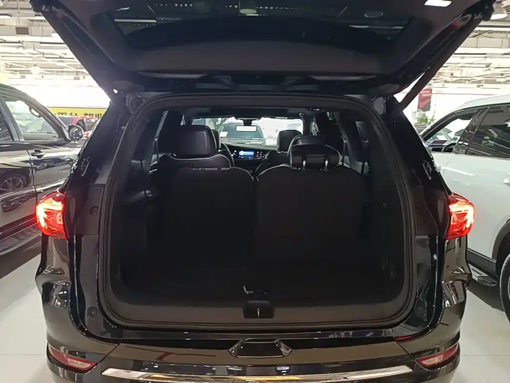 Buick Enclave — миниатюра 19