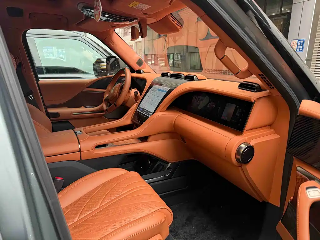 Yangwang U8 2023 Luxury