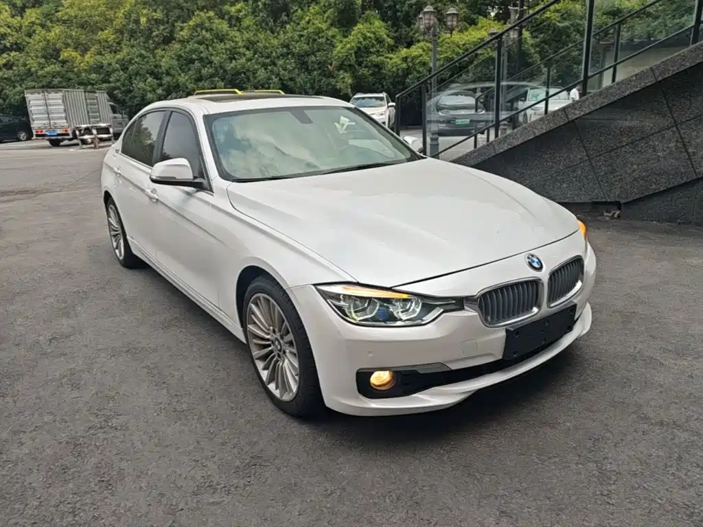 BMW 3 Series — миниатюра 4