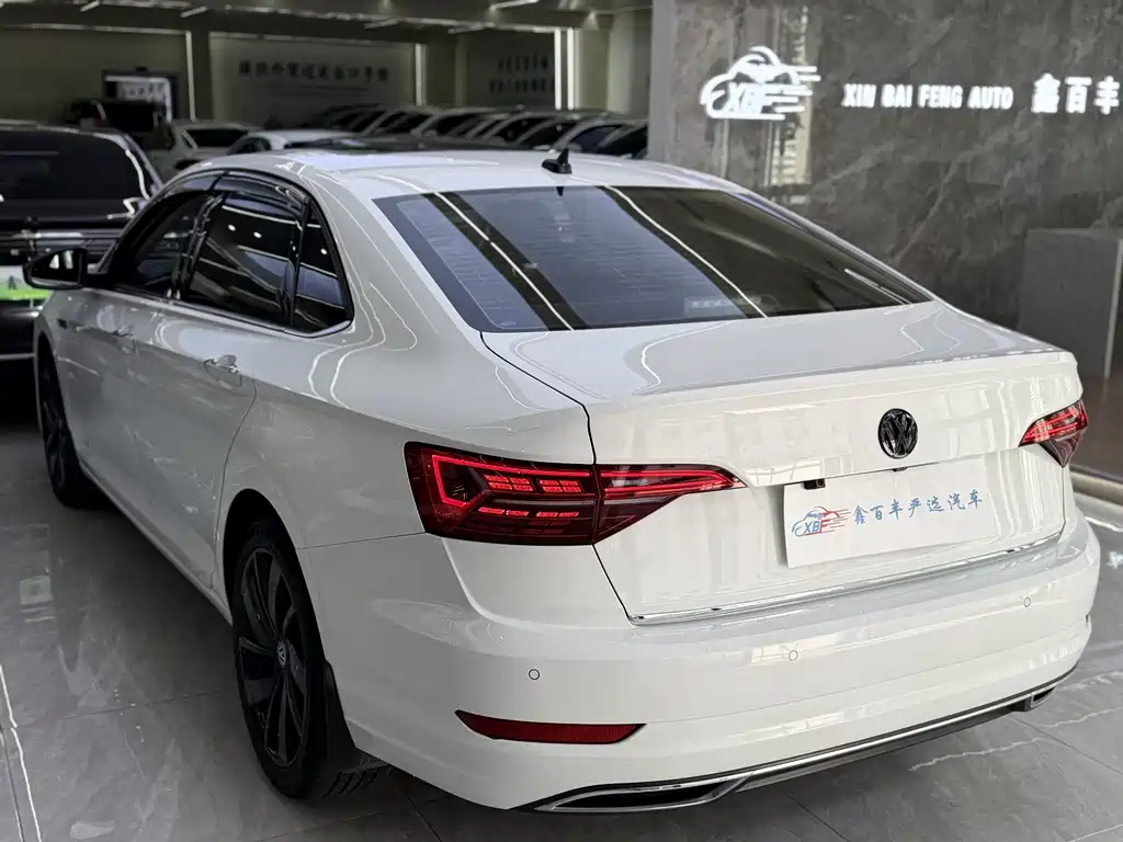 Volkswagen Sagitar — миниатюра 10
