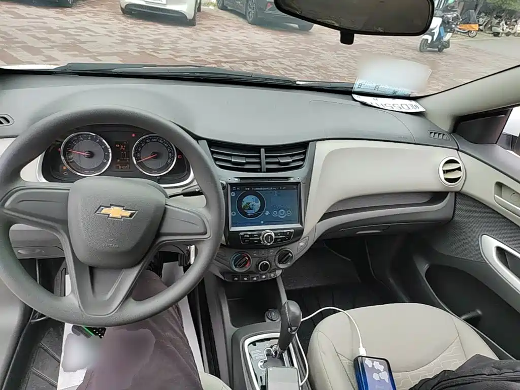 Chevrolet Sail — миниатюра 10