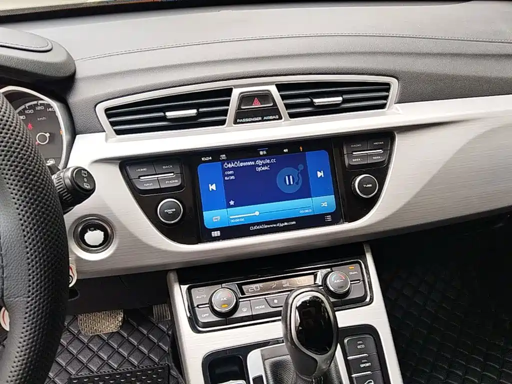 Geely Boyue — миниатюра 13