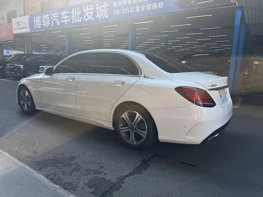 Mercedes-Benz C-Class — миниатюра 20