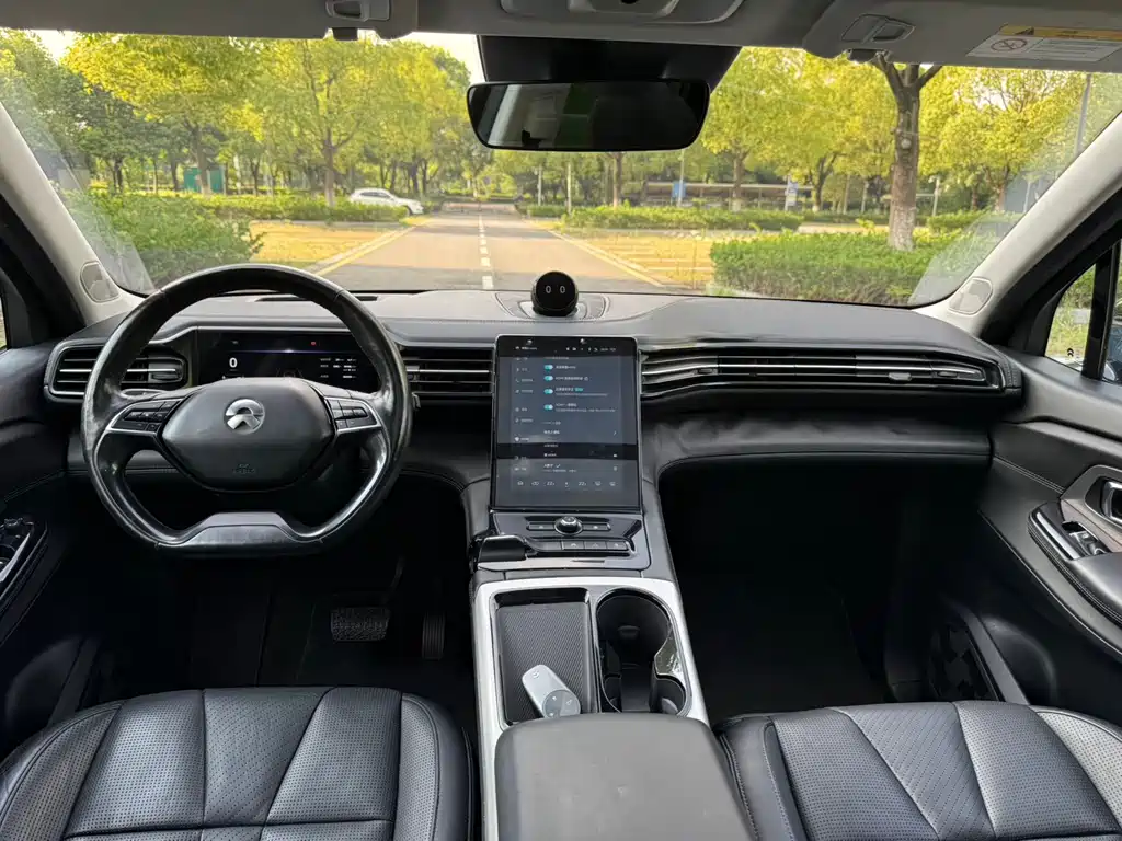 NIO ES8 — миниатюра 13