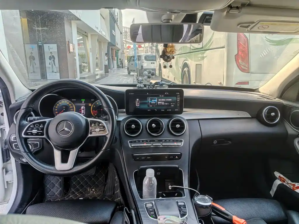 Mercedes-Benz C-Class — миниатюра 13