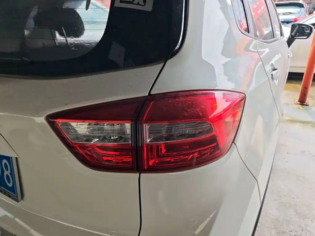 Changan CS15 — миниатюра 8