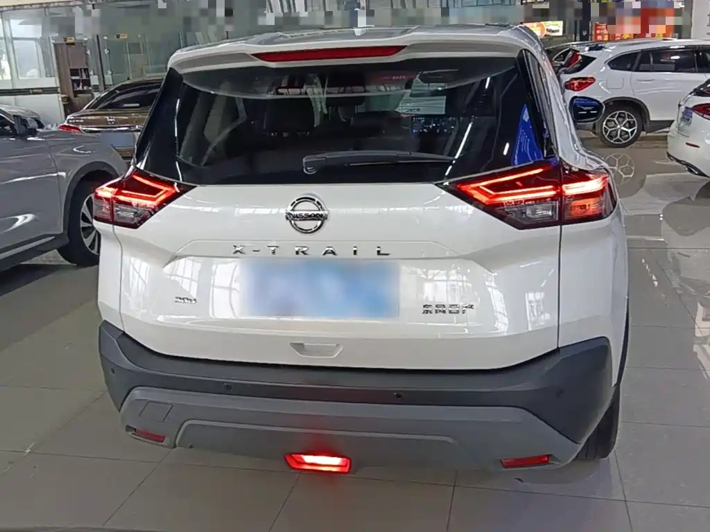 Nissan X-Trail — миниатюра 6