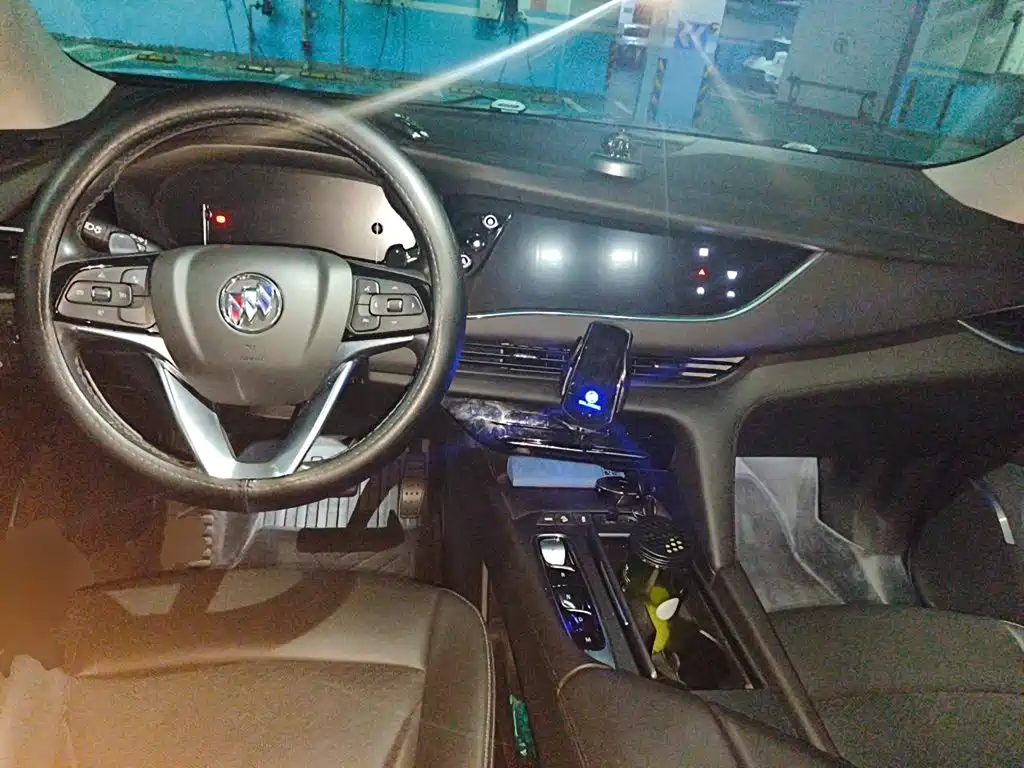Buick Enclave — миниатюра 5