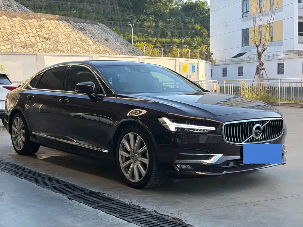 Volvo S90 — миниатюра 3