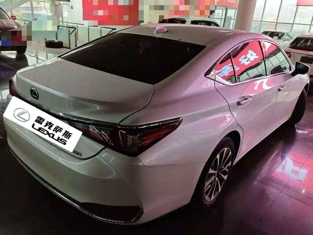 Lexus ES — миниатюра 4