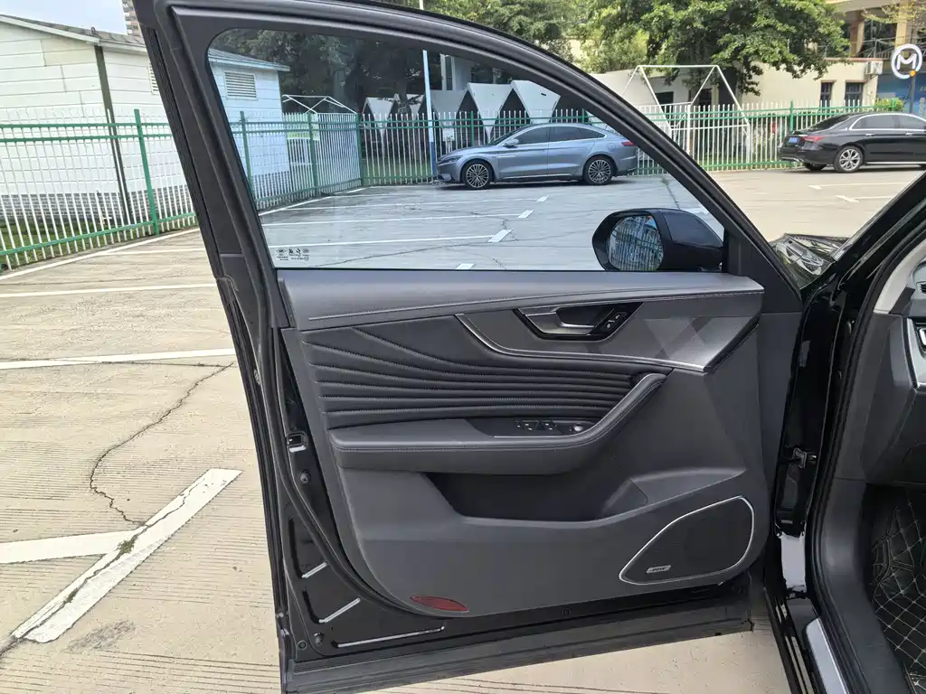 Hongqi Hongqi HS5 — миниатюра 32