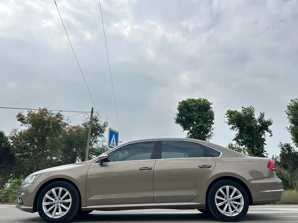 Volkswagen Passat — миниатюра 4