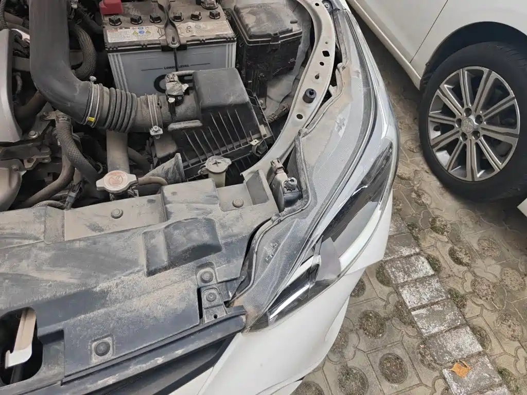 Toyota Yaris L — миниатюра 21