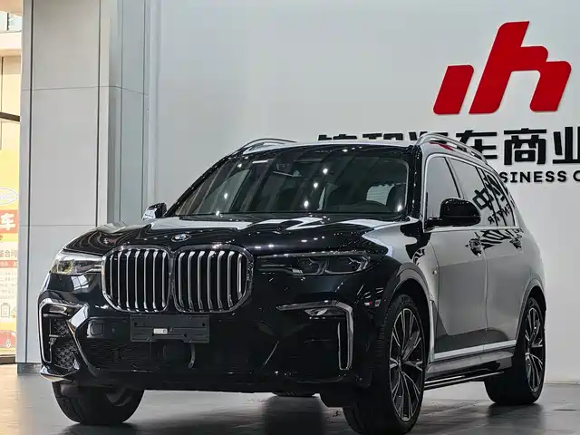 BMW  X7 2022