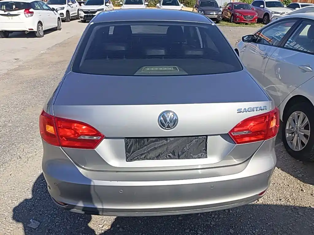 Volkswagen Sagitar — миниатюра 6