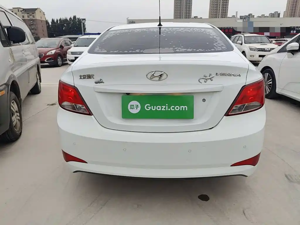 Hyundai Verna — миниатюра 6
