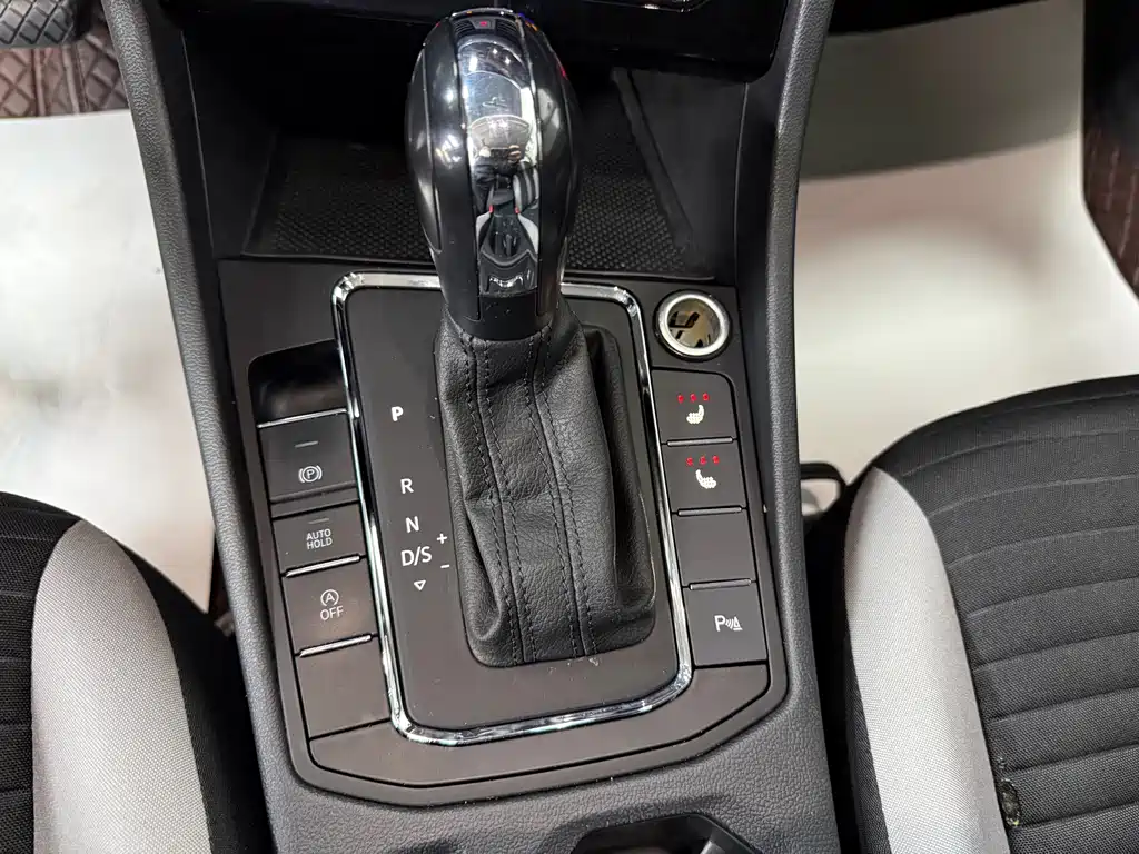 Volkswagen Bora — миниатюра 16