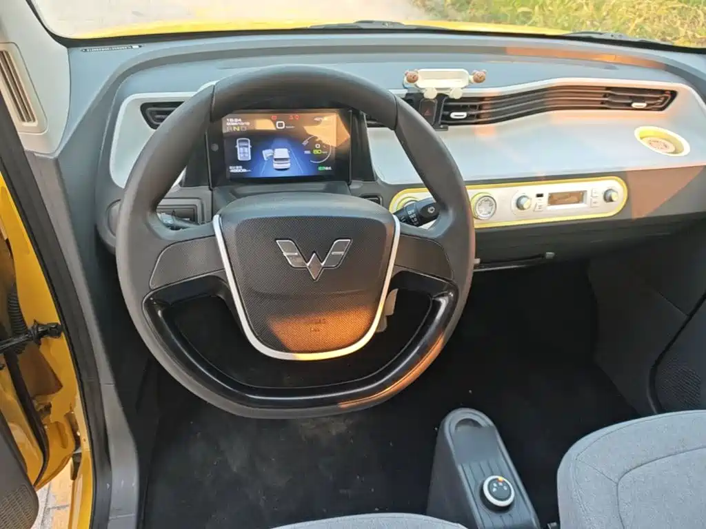 Wuling MINIEV — миниатюра 11