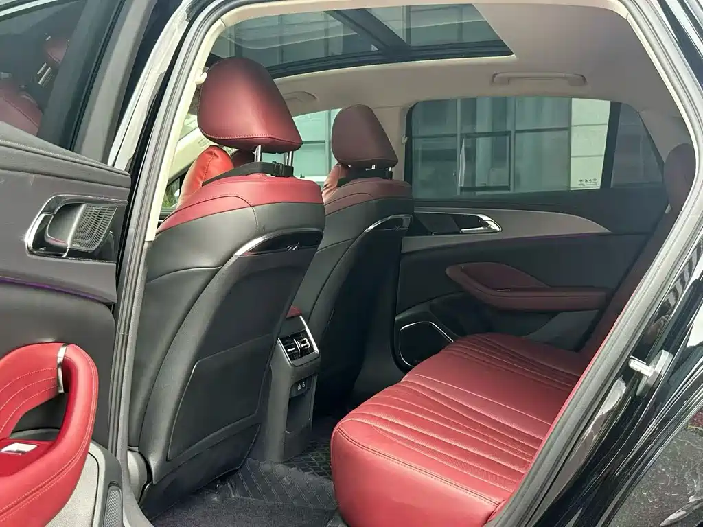 Hongqi Hongqi H5 — миниатюра 6