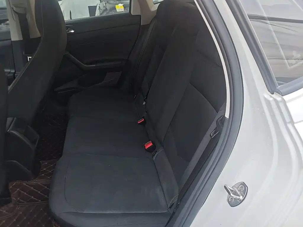Volkswagen Polo — миниатюра 17
