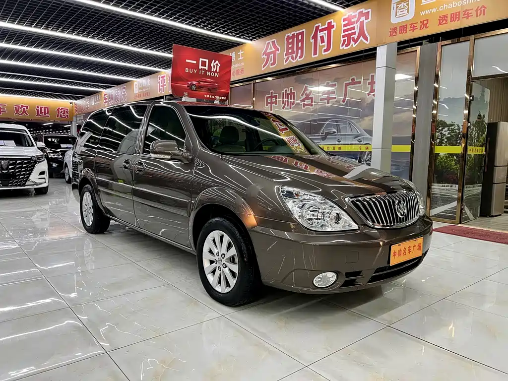 Buick GL8 — миниатюра 3