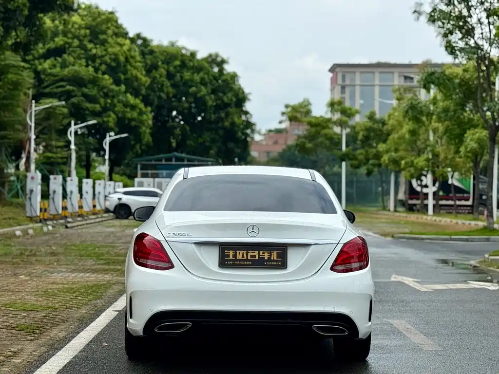 Mercedes-Benz C-Class — миниатюра 6