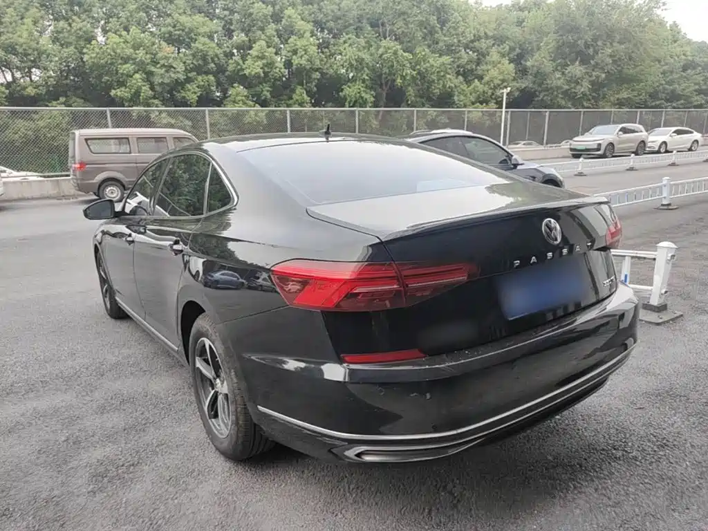 Volkswagen Passat — миниатюра 5