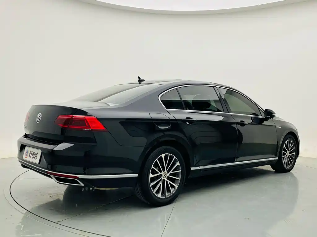 Volkswagen Magotan — миниатюра 5