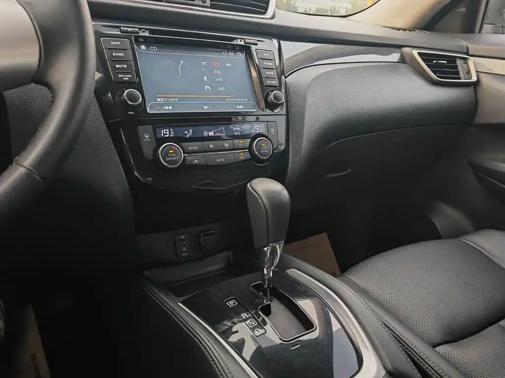 Nissan X-Trail — миниатюра 10