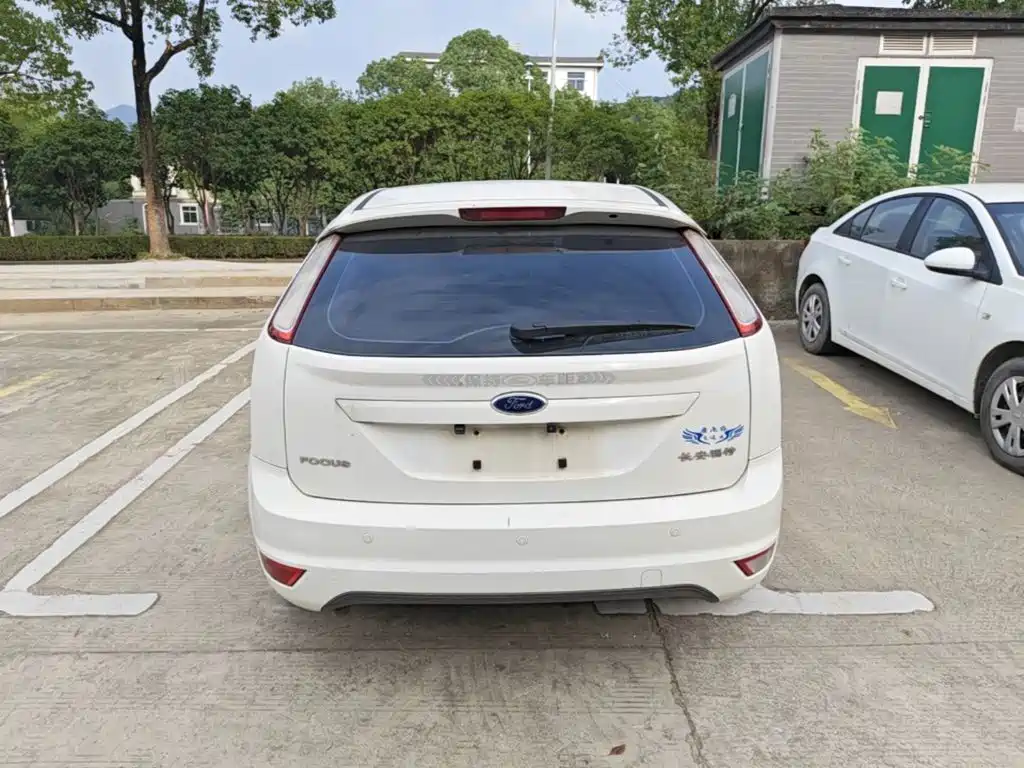 Ford Focus — миниатюра 6