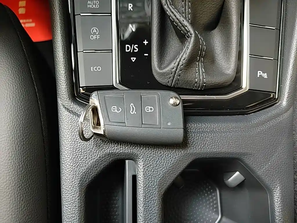 Volkswagen Lavida — миниатюра 9