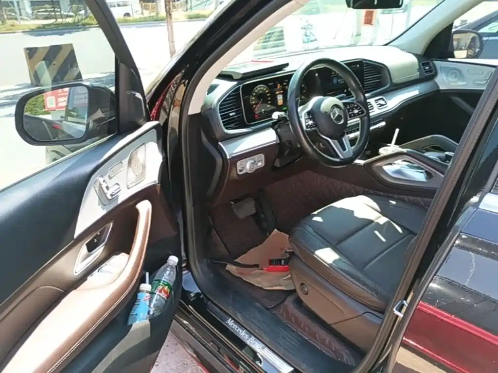 Mercedes-Benz GLE (Import) — миниатюра 16